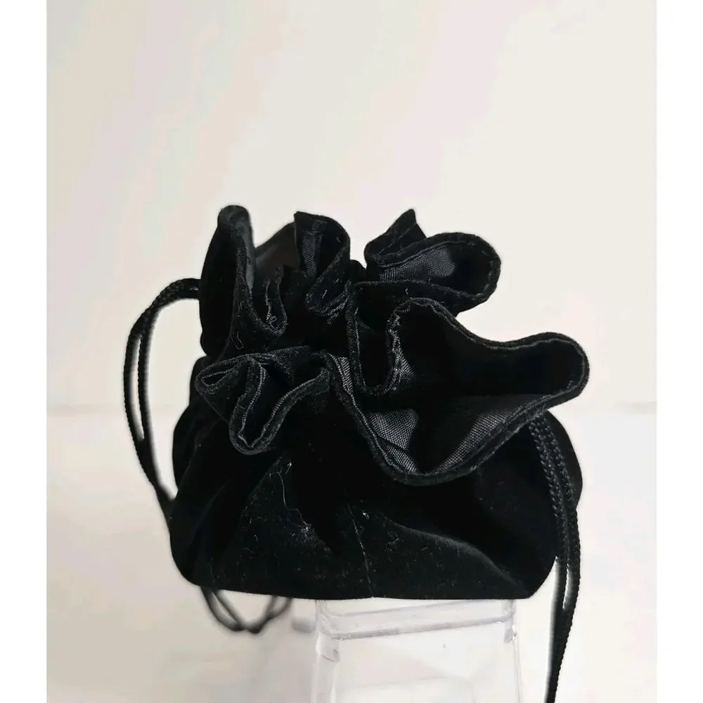 Unbranded velvet jewelry